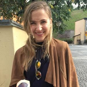 Meet your Posher, Jane